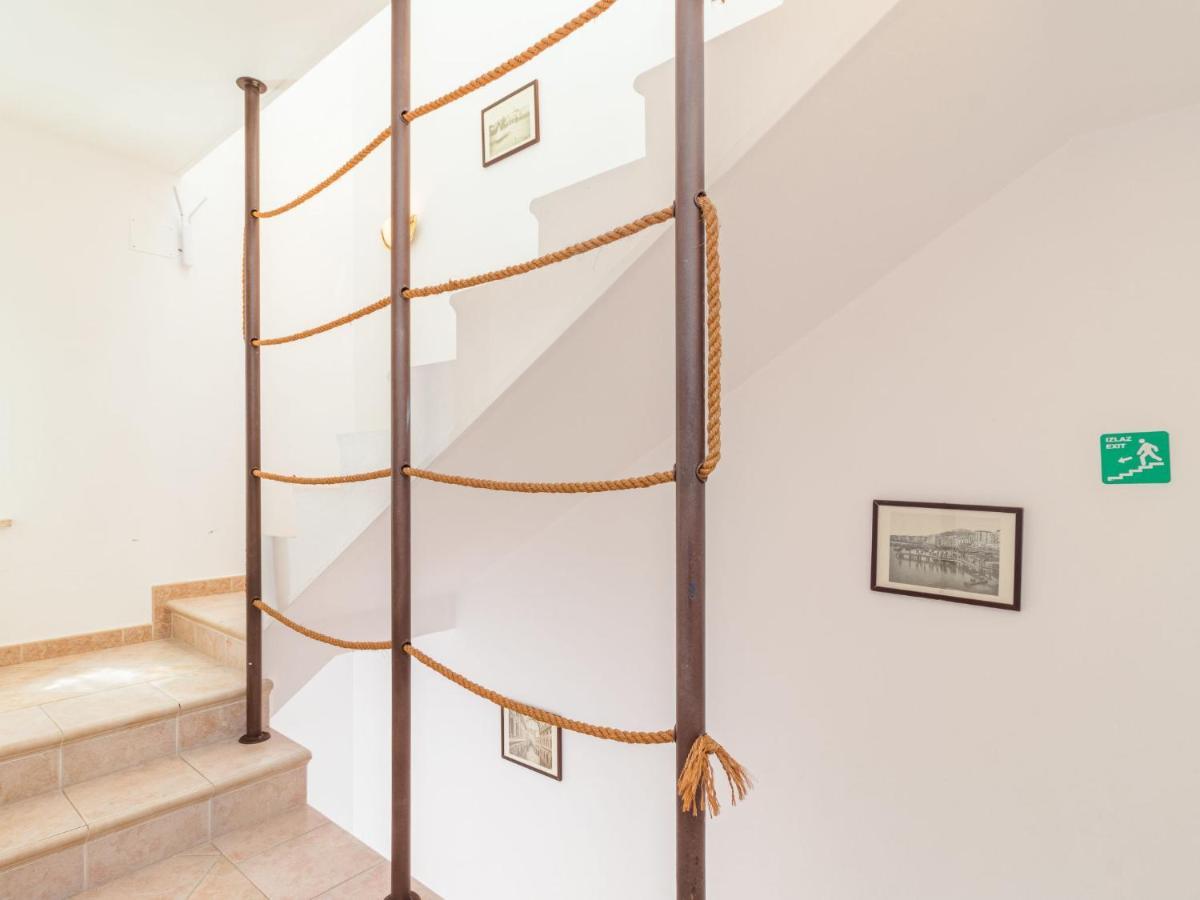 Apartment Antonella & Napoletano-3 By Interhome